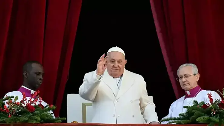 Papa Franciscus hastaneye kaldırıldı