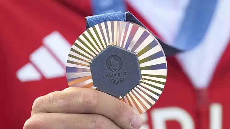 Paris'e Türkiye Damga Vurdu! Madalya Üstüne Madalya