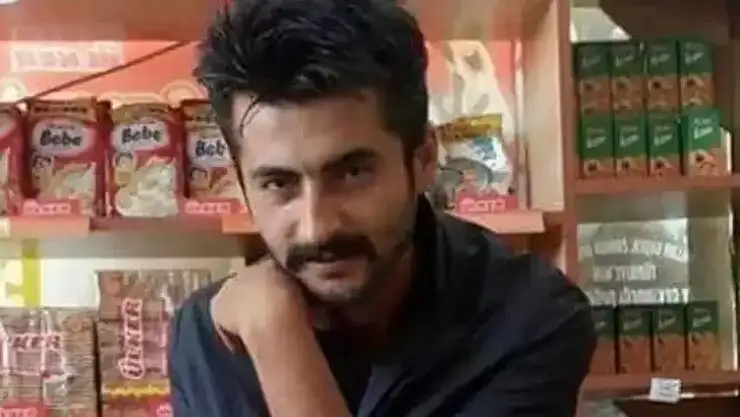 Parkta bilinci kapalı halde bulunan 2 çocuk babası, kaldırıldığı hastanede öldü