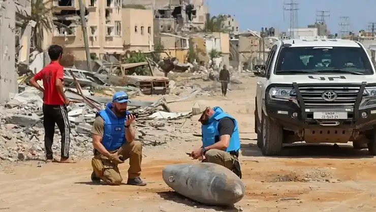 Patlamamış Mühimmatlar Sebebiyle Gazze Mayın Tarlası Gibi