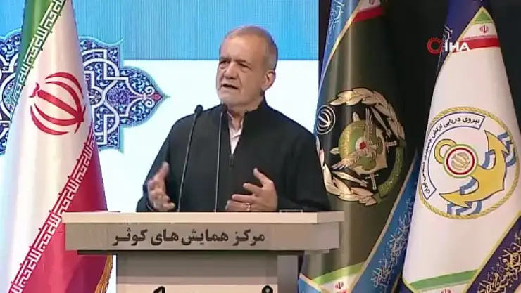 Pezeşkiyan'dan Trump'a Hem Barıştan Söz Ediyor, Hem de En Gelişmiş Toplu Katliam Araçlarıyla Tehdit Ediyor