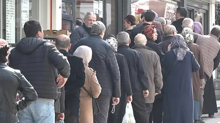 Pide Kuyruğu Devri Bitti! Artık Millet Ucuz Kıyma ve Et Kuyruğuna Giriyor