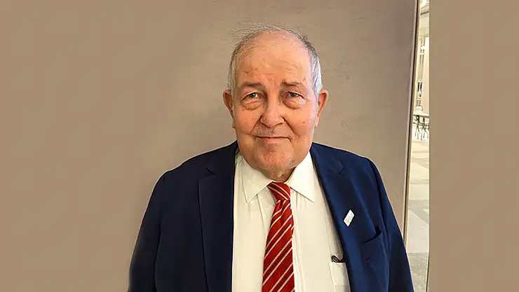 Prof.Dr. Ali Ayhan Kimdir? Neden Vefat Etti