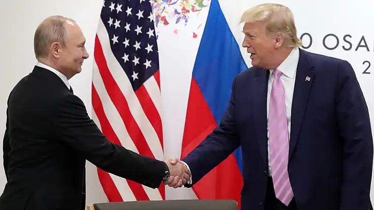 Putin ile Trump arasında bir görüşme yapılması konusunda anlaşmaya varıldı