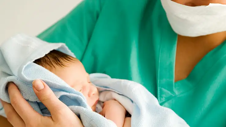 Resmi Gazetede Yayınlandı Artık Ebeler De Doğuma Girebilecek