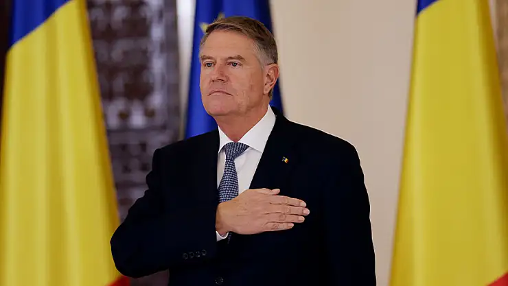 Romanya Cumhurbaşkanı Lohannis İstifa Etti