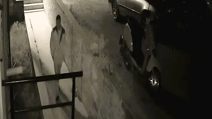 Röntgenci Sapık Yakalandı 2 Ay Kızı Pencereden Gizlice İzledi