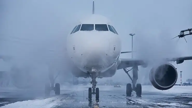 Sabiha Gökçen Havalimanı'nda Uçuşlara Kar Engeli