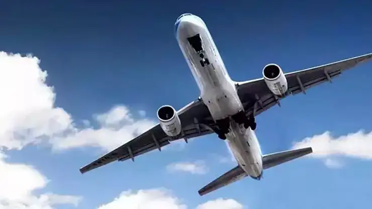 Sabiha Gökçen-Riyad Seferini Yapan Uçak Antalya'ya Acil İniş Yaptı