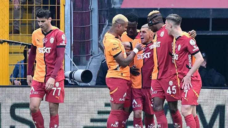 Şampiyonluk Yolunda Galatasaray Sivasspor'u 4-1 Mağlup Etti