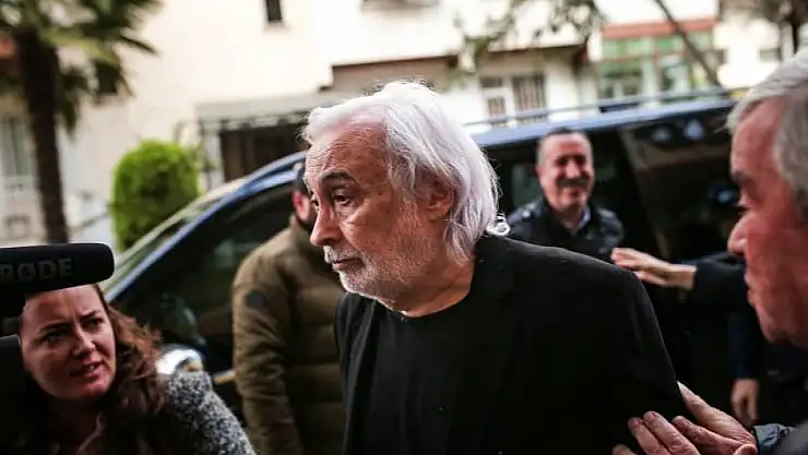 Sanatçı Müjdat Gezen Hakkında Soruşturma Açıldı