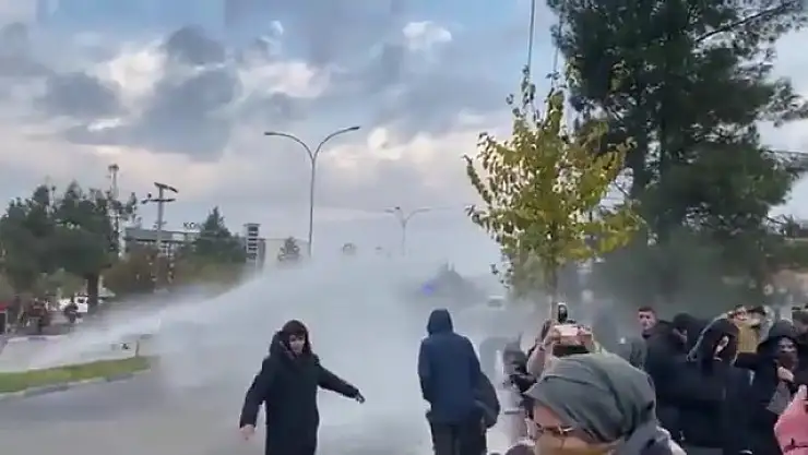 Şanlıurfa'da jandarma ile eylem yapan işçiler arasında gerginlik: 92 gözaltı