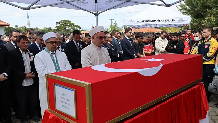Şehit Uzman Çavuş Önder Özen, memleketi Afyonkarahisar'da Son Yolculuğuna uğurlandı