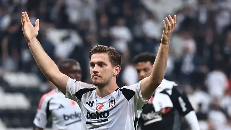 Semih Kılıçsoy Beşiktaş'tan Ayrılıyor mu? Giovanni van Bronckhorst'tan Dikkat Çeken Semih Kılıçsoy Açıklaması!