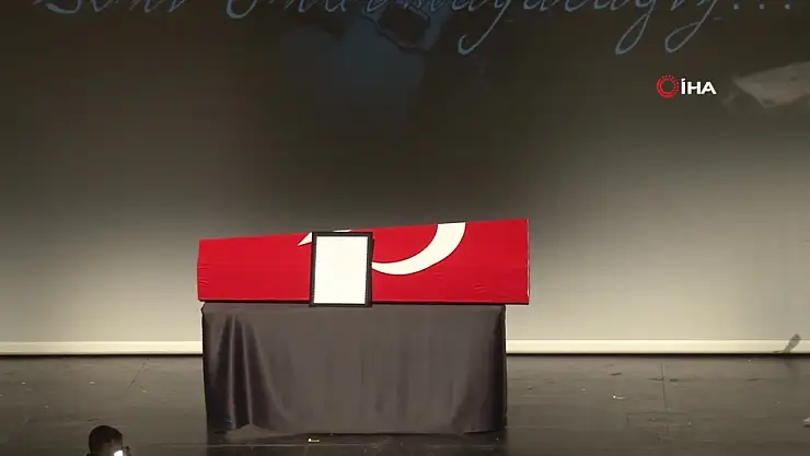 Şinasi Yurtsever için tören: Ahmet Kural gözyaşlarını tutamadı