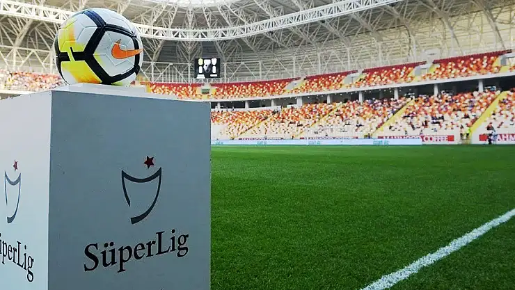 Süper Lig ekibine büyük şok! İki dönem transfer yasağı