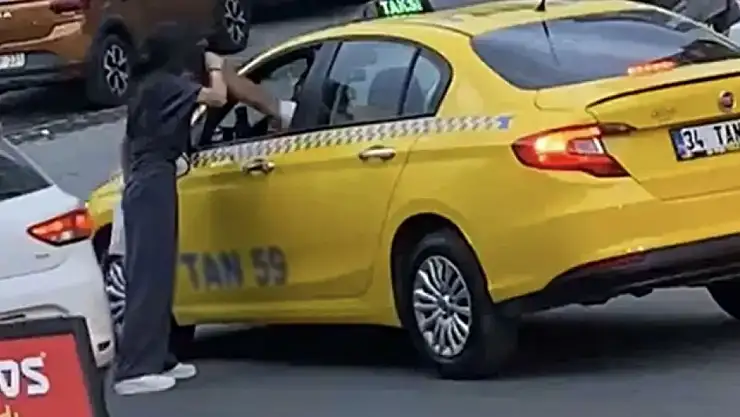 Taksici Dehşeti Genç Kızı Yumrukla Bayıltıp Kaçtı