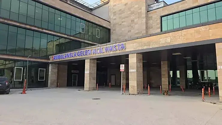 Tartıştığı eşini 7 yerinden bıçakladı