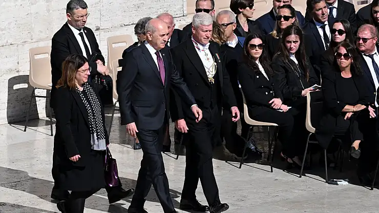 TBMM Başkanı Kurtulmuş, Papa Franciscus'un Cenaze Törenine Katıldı