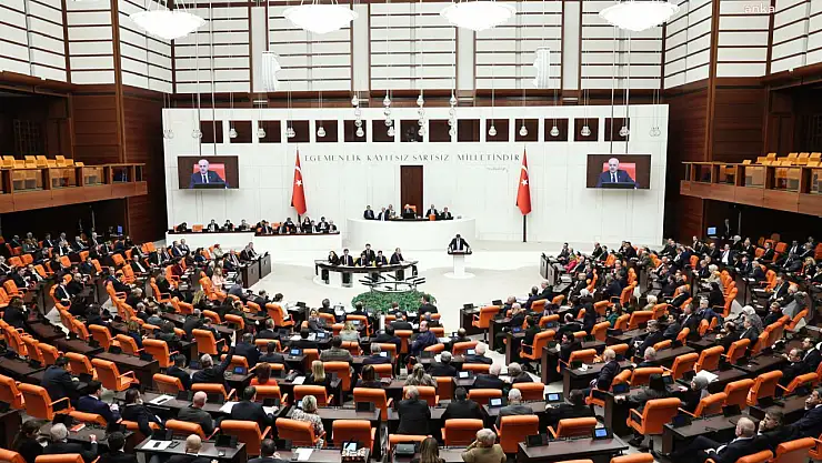 TBMM'de partiler, Başkanlık Divanı ve Grup Yönetimlerini Belirlemeye Hazırlanıyor