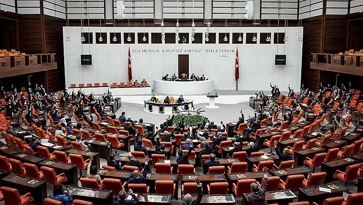 TBMM'de &quot28 Şubat" Tartışması Yaşandı