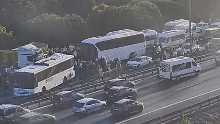 TEM Otoyolu'nda katliam gibi kaza: 1 ölü, 21 yaralı