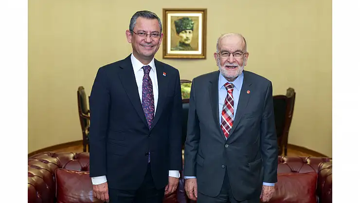 Temel Karamollaoğlu Özgür Özel'e ziyarette bulundu
