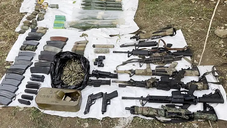 Teröre Bir Darbe Daha! Pençe-Kilit Operasyonu Bölgesinde Çok Sayıda Silah ve Mühimmat Ele Geçirildi