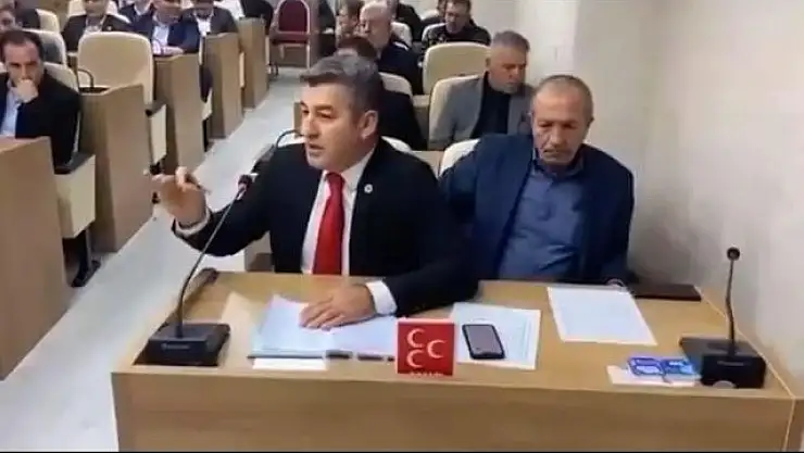 Terörist Elebaşı Öcalan'a Sayın Diye Hitap Eden MHP'li Meclis Üyesi İstifa Etti