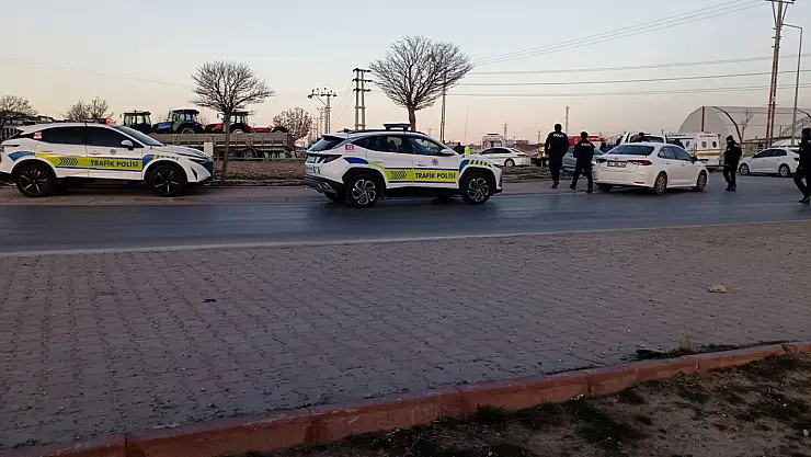 Tır Polis Aracına Çarptı 1 Şehit, 2 Yaralı