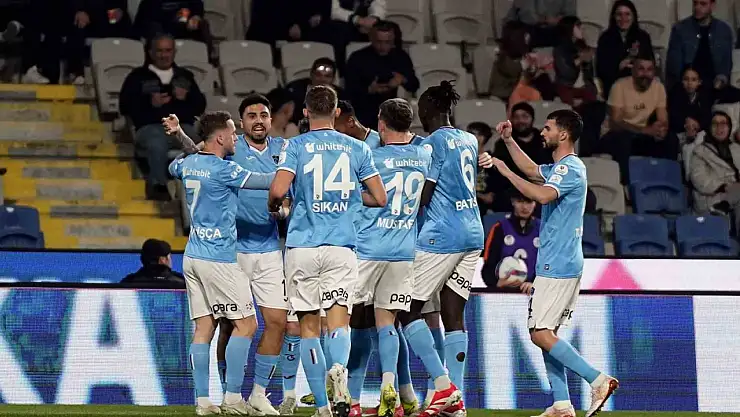 Trabzonspor, Başakşehir'i Deplasmanda 3-0 Mağlup Etti!