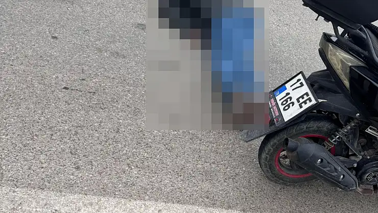 Trafiğin Ortasında Kadın Cinayeti! Katil Koca Kaçtı