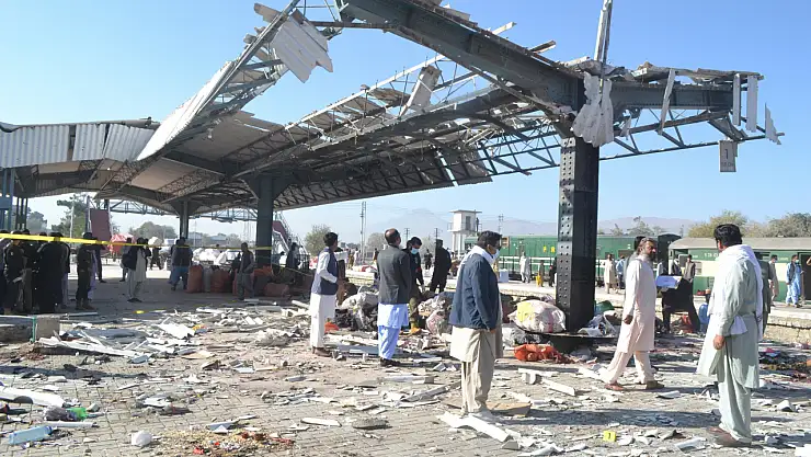 Tren İstasyonunda Bombalı Saldırı! 24 Ölü, 44 Yaralı