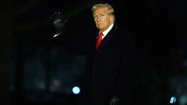 Trump, 19 yaş altındakilerin cinsiyet değiştirmesine yönelik desteği kesti