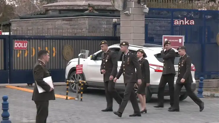 TSK'dan İhraç Edilen Teğmenlerden İhraç Kararının İptali İçin İlk Dava