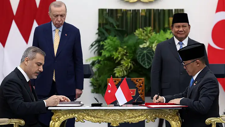 Türkiye ile Endonezya Arasında 13 Anlaşma İmzalandı