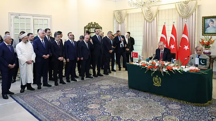 Türkiye ile Pakistan Arasında 24 Anlaşma İmzalandı