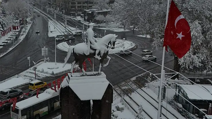 Türkiye kara teslim! Özlenen kar yağışı sonunda geldi