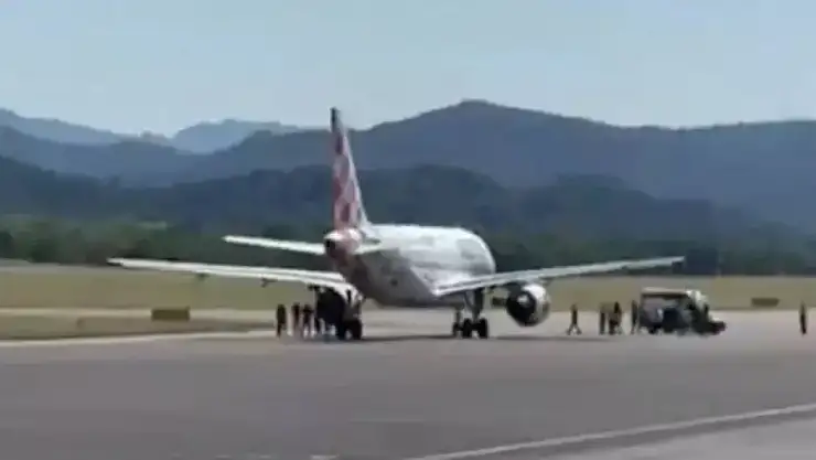 Uçağın motoru bir kişiyi yuttu! Havalimanı kapatıldı