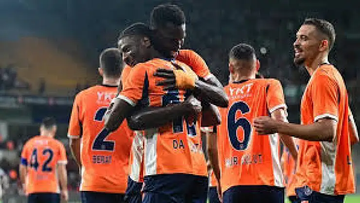 UEFA Konferans Ligi'nde Başakşehir Cherno More'yi  4-0 ile geçti