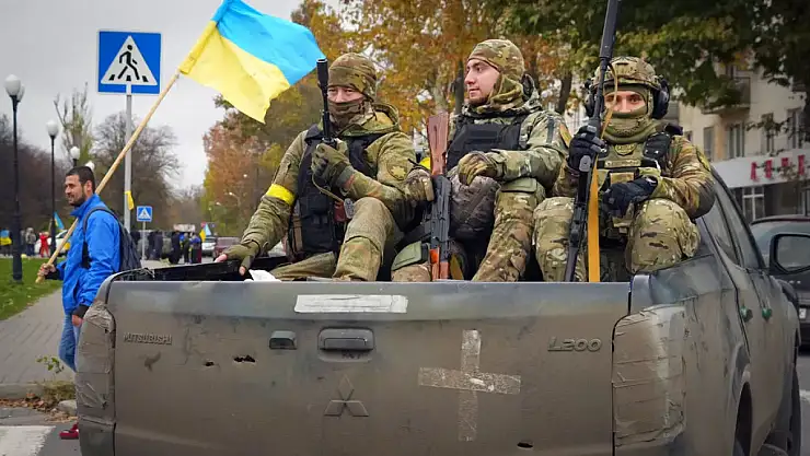 Ukrayna Ordusunu Geri Çekiyor