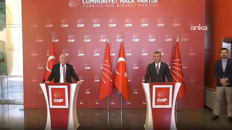 Ümit Özdağ Özgür Özel'i Ziyaret Etti: 'Muhittin Başkanı tutuklanması tam bir fırsatçılık'