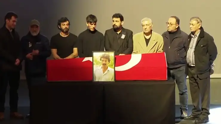 Usta Sanatçı Ferdi Tayfur İçin AKM'de Anma Töreni Düzenlendi