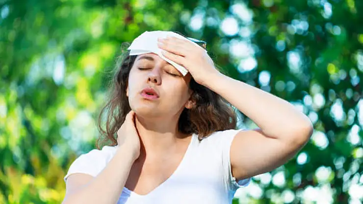 Uzman Doktordan Uyarı: '11.00 ila 16.00 saatleri arasında dışarı çıkmayın'