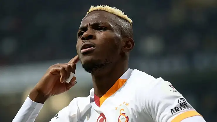 Victor Osimhen transferinde beklenen haber Napoli teklifi kabul etti