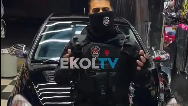 'Yakışıklı Güvenlik' hem 142 bin lira ceza yedi hem de ehliyetine el konuldu