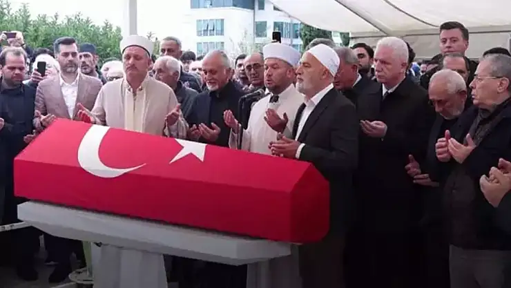 Yavuz Bülent Bakiler son yolculuğuna uğurlandı