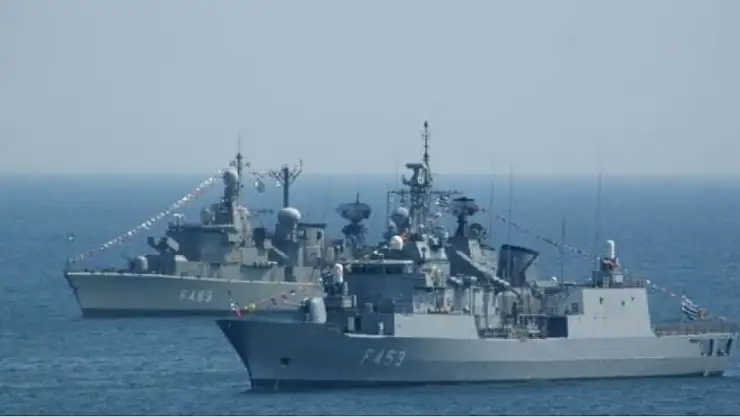 Yemen açıklarındaki Yunanistan'a ait yük gemisine füze saldırısı