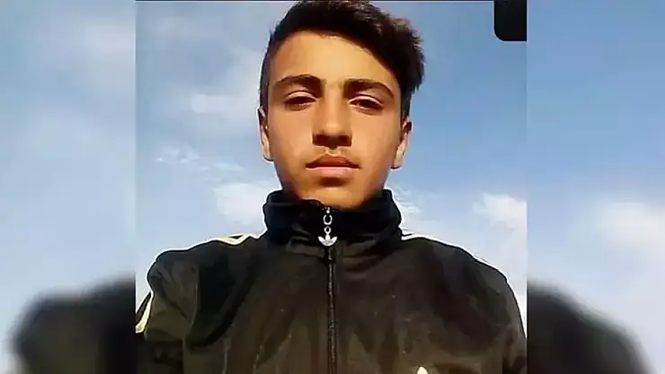 Yıldırım isabet eden genç hayatını kaybetti