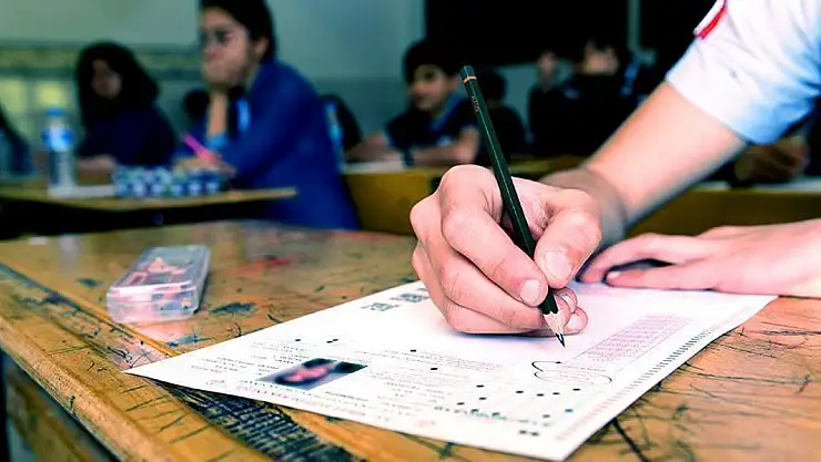 YKS Sonuçları Açıklandı! TYT ve AYT Sayısal Birincisi Gaziantep'ten